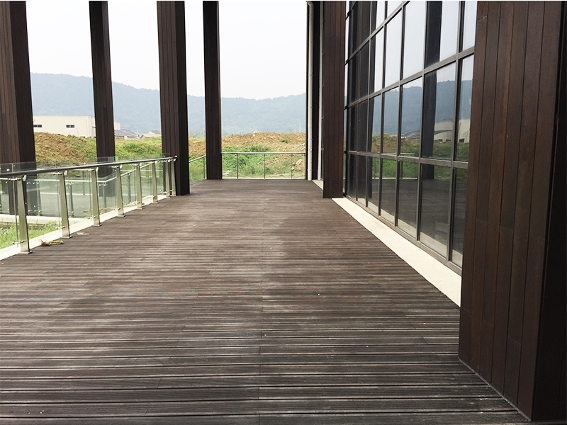 bamboo outdoor decking.JLD03